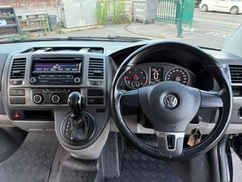 Volkswagen Transporter 2.0 BiTDI T32 Highline Kombi DSG L1 H1 4dr