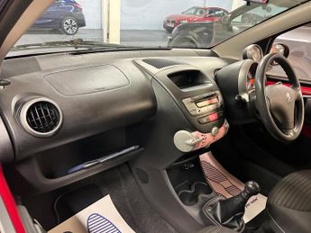 Peugeot 107 1.0 12V Active Euro 5 3dr