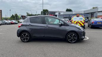 Toyota Yaris 1.5 VVT-h Design E-CVT Euro 6 (s/s) 5dr