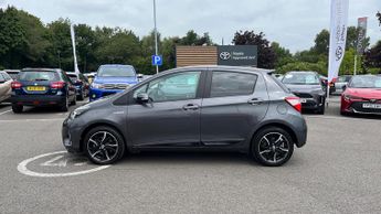 Toyota Yaris 1.5 VVT-h Design E-CVT Euro 6 (s/s) 5dr