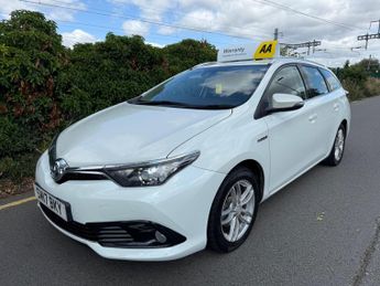 Toyota Auris 1.8 VVT-h Business Edition Touring Sports CVT Euro 6 (s/s) 5dr (