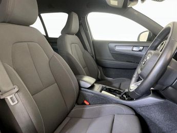 Volvo XC40 Recharge Twin 78kWh Plus Auto AWD 5dr