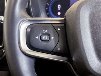 Volvo XC40 Recharge Twin 78kWh Plus Auto AWD 5dr