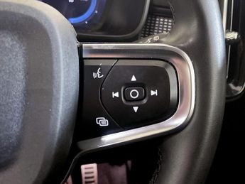 Volvo XC40 Recharge Twin 78kWh Plus Auto AWD 5dr