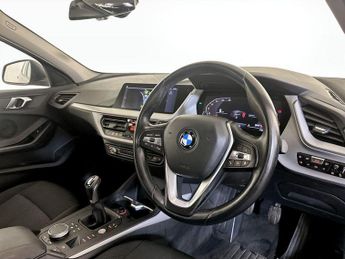 BMW 1 Series 1.5 118i SE (LCP) Euro 6 (s/s) 5dr