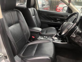 Mitsubishi Outlander 2.0h 12kWh 4h CVT 4WD Euro 6 (s/s) 5dr