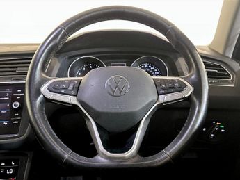 Volkswagen Tiguan 1.5 TSI Active Euro 6 (s/s) 5dr