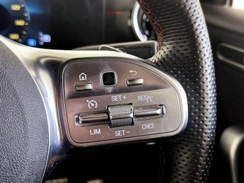 Mercedes-Benz A Class 2.0 A220d AMG Line (Executive) 8G-DCT Euro 6 (s/s) 5dr
