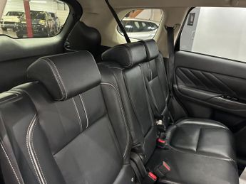 Mitsubishi Outlander 2.0h 12kWh 4h CVT 4WD Euro 6 (s/s) 5dr
