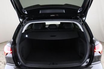 MG MG5 61.1kWh Trophy Long Range Auto 5dr
