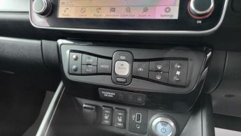 Nissan Leaf 40kWh N-Connecta Auto 5dr