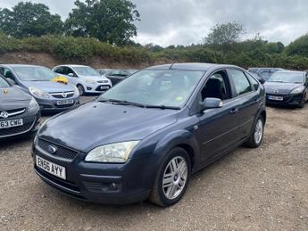 Ford Focus 1.6 Ghia 5dr