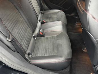 Mercedes-Benz CLA 2.1 CLA200d AMG Line Coupe 7G-DCT Euro 6 (s/s) 4dr
