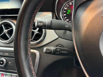 Mercedes-Benz CLA 2.1 CLA200d AMG Line Coupe 7G-DCT Euro 6 (s/s) 4dr