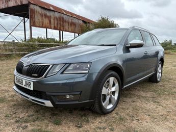 Skoda Octavia 2.0 TDI Scout DSG 4WD Euro 6 (s/s) 5dr