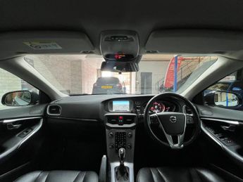 Volvo V40 Cross Country 2.0 D2 Pro Auto Euro 6 (s/s) 5dr