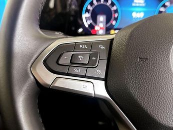 Volkswagen Golf 1.5 eTSI MHEV Style DSG Euro 6 (s/s) 5dr