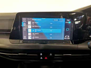 Volkswagen Golf 1.5 eTSI MHEV Style DSG Euro 6 (s/s) 5dr