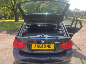 BMW 3 Series 2.0 318i SE Touring Steptronic Euro 5 5dr