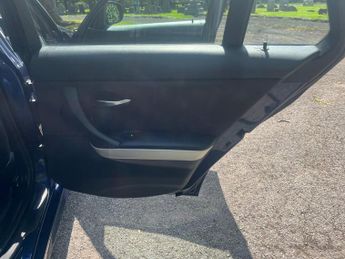BMW 3 Series 2.0 318i SE Touring Steptronic Euro 5 5dr