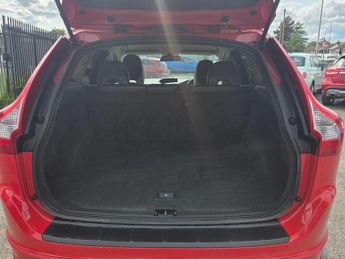 Volvo XC60 2.4 D5 R-Design Premium Geartronic AWD Euro 4 5dr