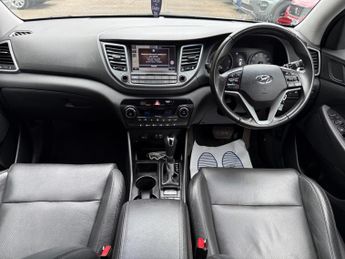 Hyundai TUCSON 2.0 CRDi Premium Auto 4WD Euro 6 5dr