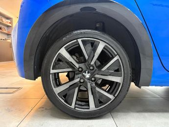 Peugeot 208 1.2 PureTech GT EAT Euro 6 (s/s) 5dr