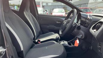 Toyota AYGO 1.0 VVT-i x-trend x-shift Euro 6 5dr (Safety Sense)