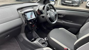 Toyota AYGO 1.0 VVT-i x-trend x-shift Euro 6 5dr (Safety Sense)