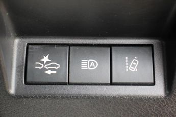 Toyota Yaris 1.5 VVT-h Icon Tech E-CVT Euro 6 (s/s) 5dr