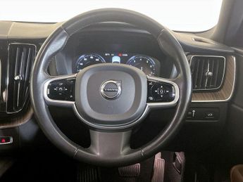 Volvo XC60 2.0 B5 MHEV Inscription Auto AWD Euro 6 (s/s) 5dr