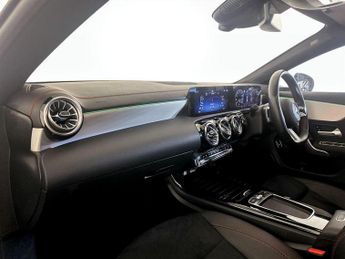 Mercedes-Benz CLA 1.3 CLA180h MHEV AMG Line (Premium) Shooting Brake 7G-DCT Euro 6