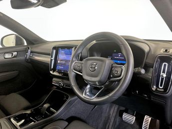 Volvo XC40 Recharge 69kWh Plus Auto 5dr