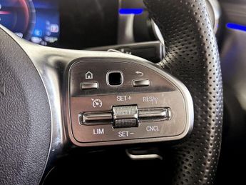 Mercedes-Benz A Class 1.3 A250e 15.6kWh AMG Line Edition (Executive) 8G-DCT Euro 6 (s/