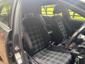 Volkswagen Golf 1.4 TSI 8.7kWh GTE DSG Euro 6 (s/s) 5dr