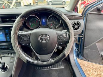 Toyota Auris 1.8 VVT-h Excel Touring Sports CVT Euro 6 (s/s) 5dr