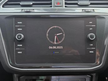 Volkswagen Tiguan 2.0 TDI R-Line Edition DSG Euro 6 (s/s) 5dr
