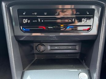 Volkswagen Tiguan 2.0 TDI R-Line Edition DSG Euro 6 (s/s) 5dr