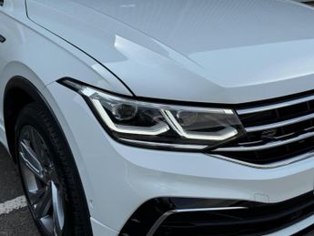 Volkswagen Tiguan 2.0 TDI R-Line Edition DSG Euro 6 (s/s) 5dr