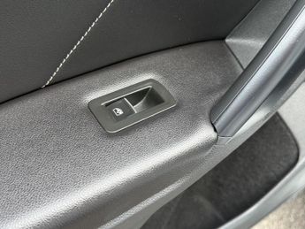 Volkswagen Tiguan 2.0 TDI R-Line Edition DSG Euro 6 (s/s) 5dr