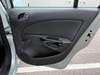Vauxhall Corsa 1.4i 16v Design 5dr (a/c)