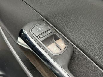 Vauxhall Corsa 1.4i 16v Design 5dr (a/c)