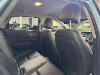 Hyundai KONA 64kWh Premium SE Auto 5dr (7kW Charger)