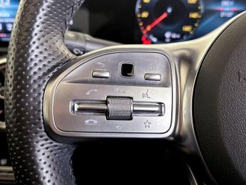 Mercedes-Benz A Class 2.0 A200d AMG Line Edition (Premium Plus) 8G-DCT Euro 6 (s/s) 4d