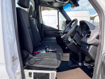 Mercedes-Benz Sprinter 2.0 315 CDI Progressive RWD L3 Euro 6 (s/s) 2dr