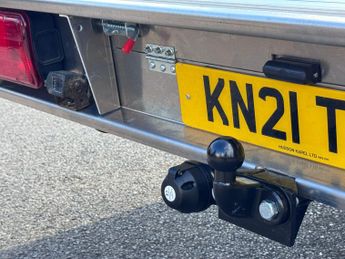 Mercedes-Benz Sprinter 2.0 315 CDI Progressive RWD L3 Euro 6 (s/s) 2dr