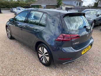 Volkswagen e-Golf 35.8kWh e-Golf Auto 5dr