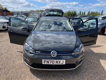 Volkswagen e-Golf 35.8kWh e-Golf Auto 5dr