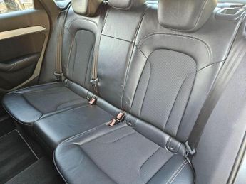 Audi Q3 1.4 TFSI CoD S line Edition S Tronic Euro 6 (s/s) 5dr