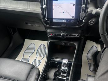 Volvo XC40 2.0 T4 Inscription Pro Auto Euro 6 (s/s) 5dr